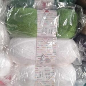 Plain milk cotton yarn 10 balls (discount price)