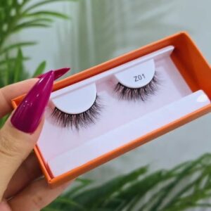 Eye lashes with glue orange-box